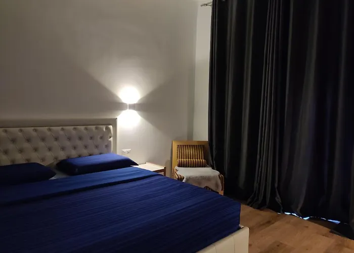 לינה וארוחת בוקר Crocevia 3*